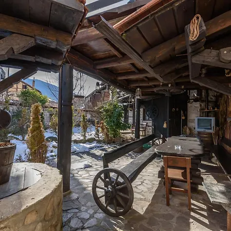 Mila - Total - Catered Chalet